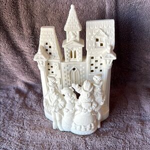 PartyLite Village Carolers Tealight Holder.
